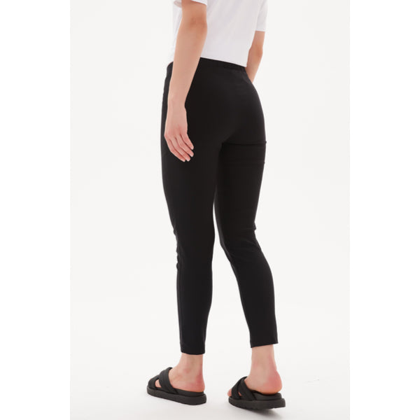 Straight Crop Pant - High Ankle